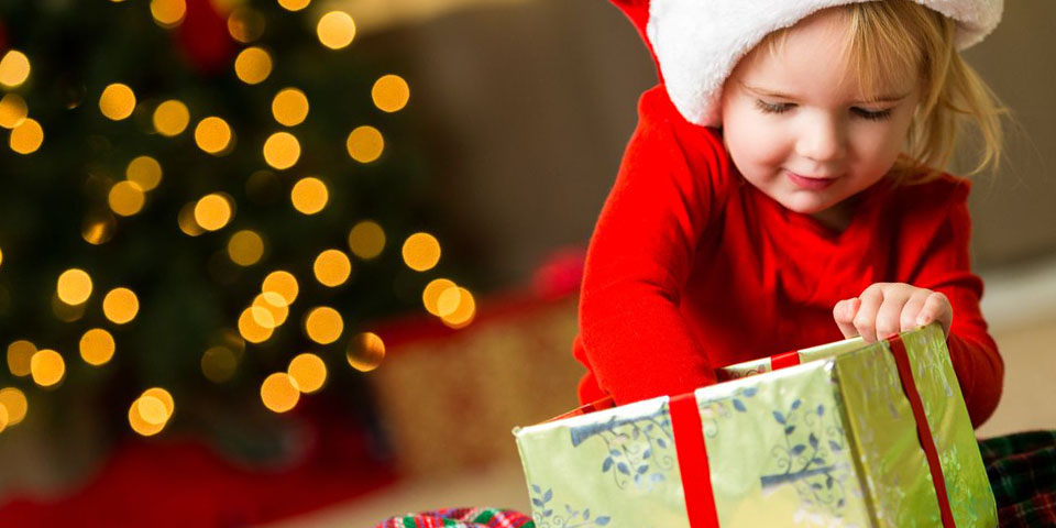 Найкращі подарунки до новорічних свят: що подарувати дитині
