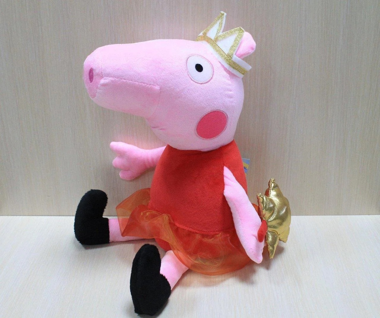Toys 4 you. Игрушка Свинка Пеппа принцесса. Принцесса Свинка. Принцесса Свинка Томск.